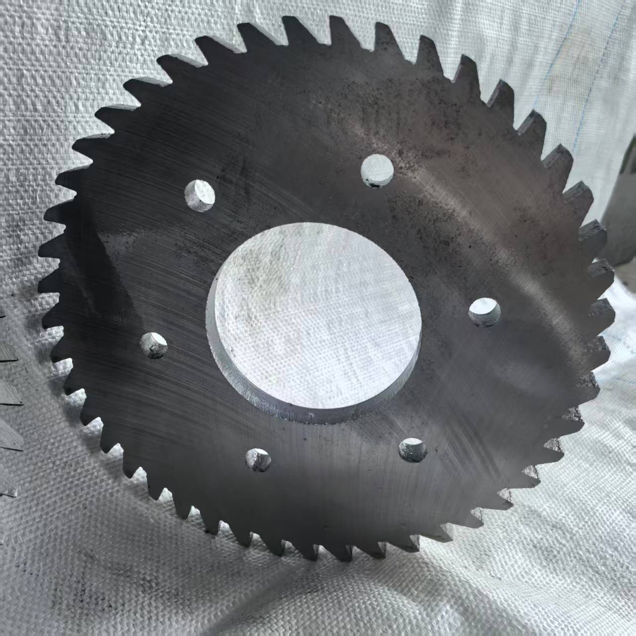 O que faz com que as lâminas de quebra de borracha otimizadas da Xinzhe Tools ganhem reconhecimento global dos recicladores de borracha?