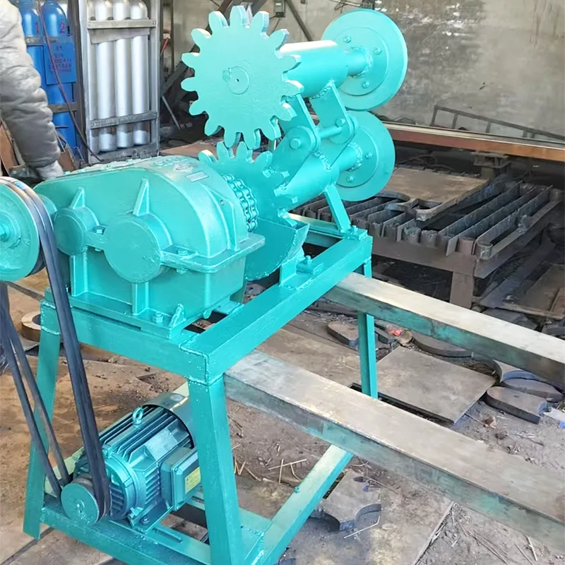 Máquina de corte de tiras de pneus pequenos